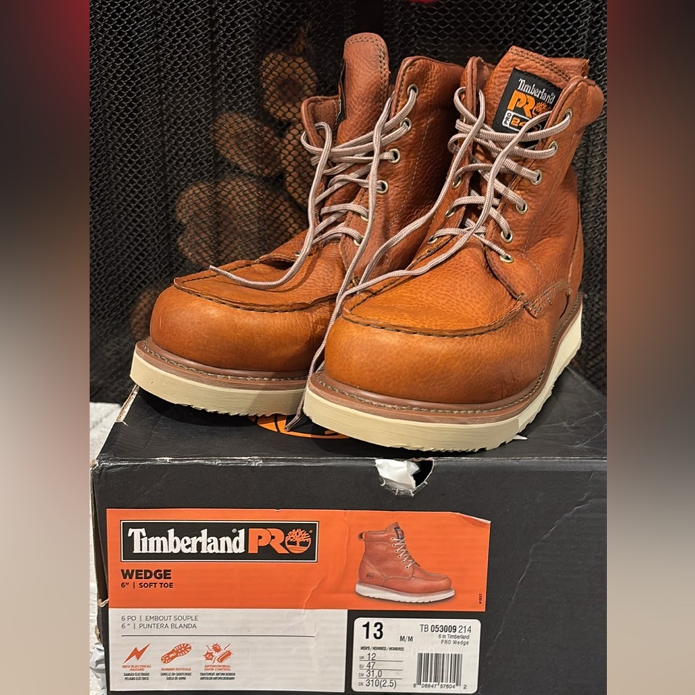 NIB Men’s size 13 Timberland Pro soft toe work boot